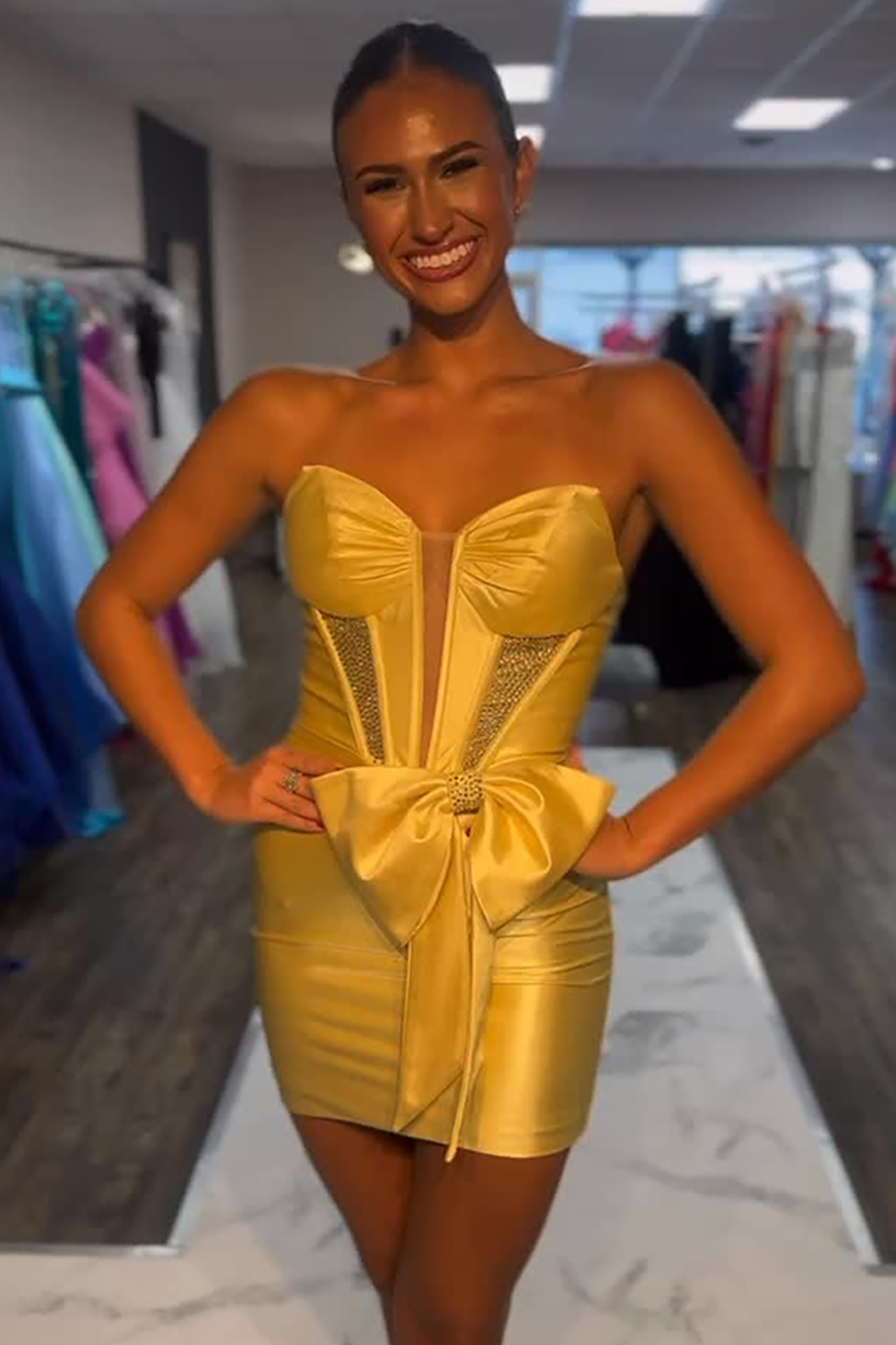 Sparkly Gold Sweetheart Satin Tight Corset Short Homecoming Dress with Beading