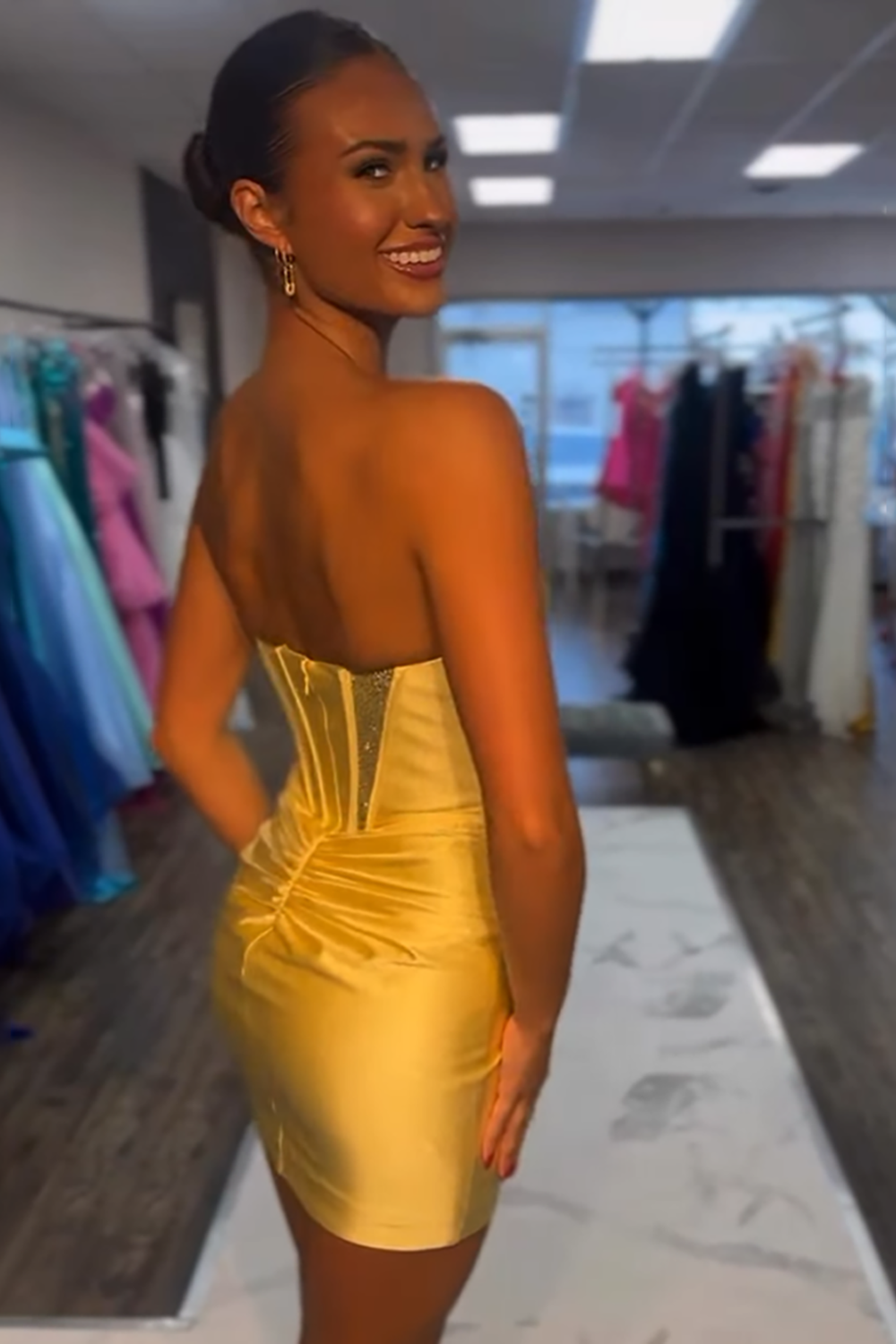 Sparkly Gold Sweetheart Satin Tight Corset Short Homecoming Dress with Beading