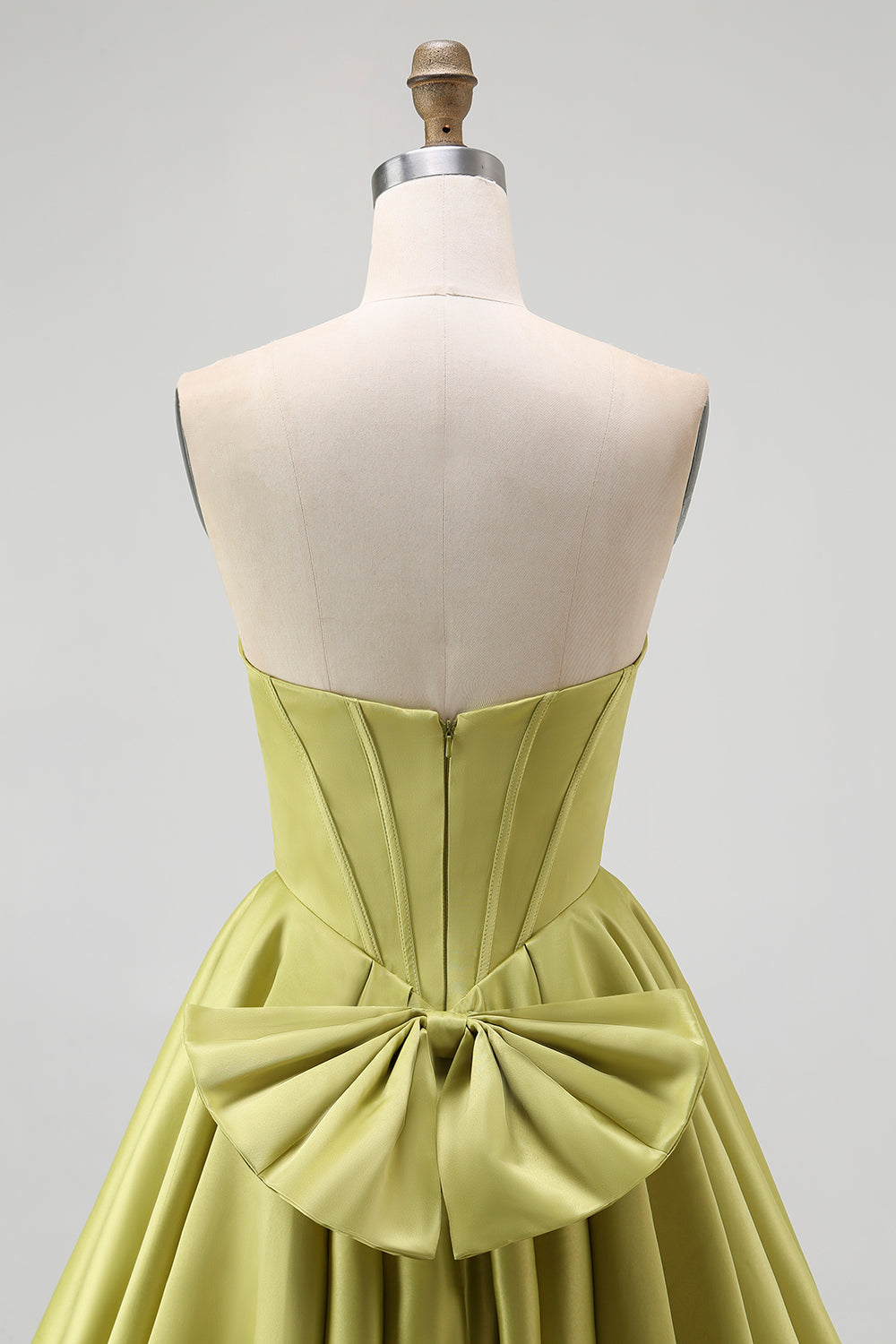 Sparkly Green Sweetheart Satin A-Line Short Homecoming Dress with Beading