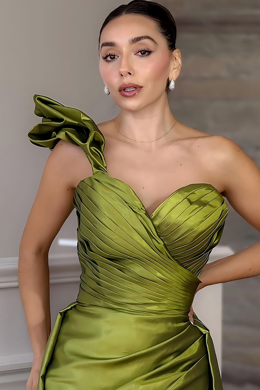 Green Satin Mermaid One Shoulder Long Prom Dress with Slit