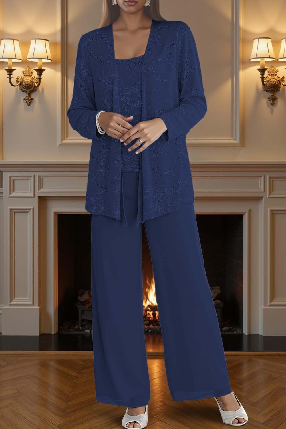 Sparkly Silver Chiffon Scoop Neck 3 Piece Mother of the Bride Pant Suits with Jacket