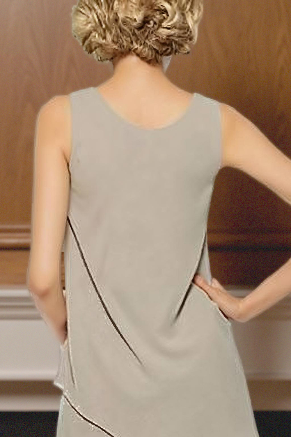 Black Round Neck Chiffon 3-Piece Mother of the Bride Pant Suits with Sleeves