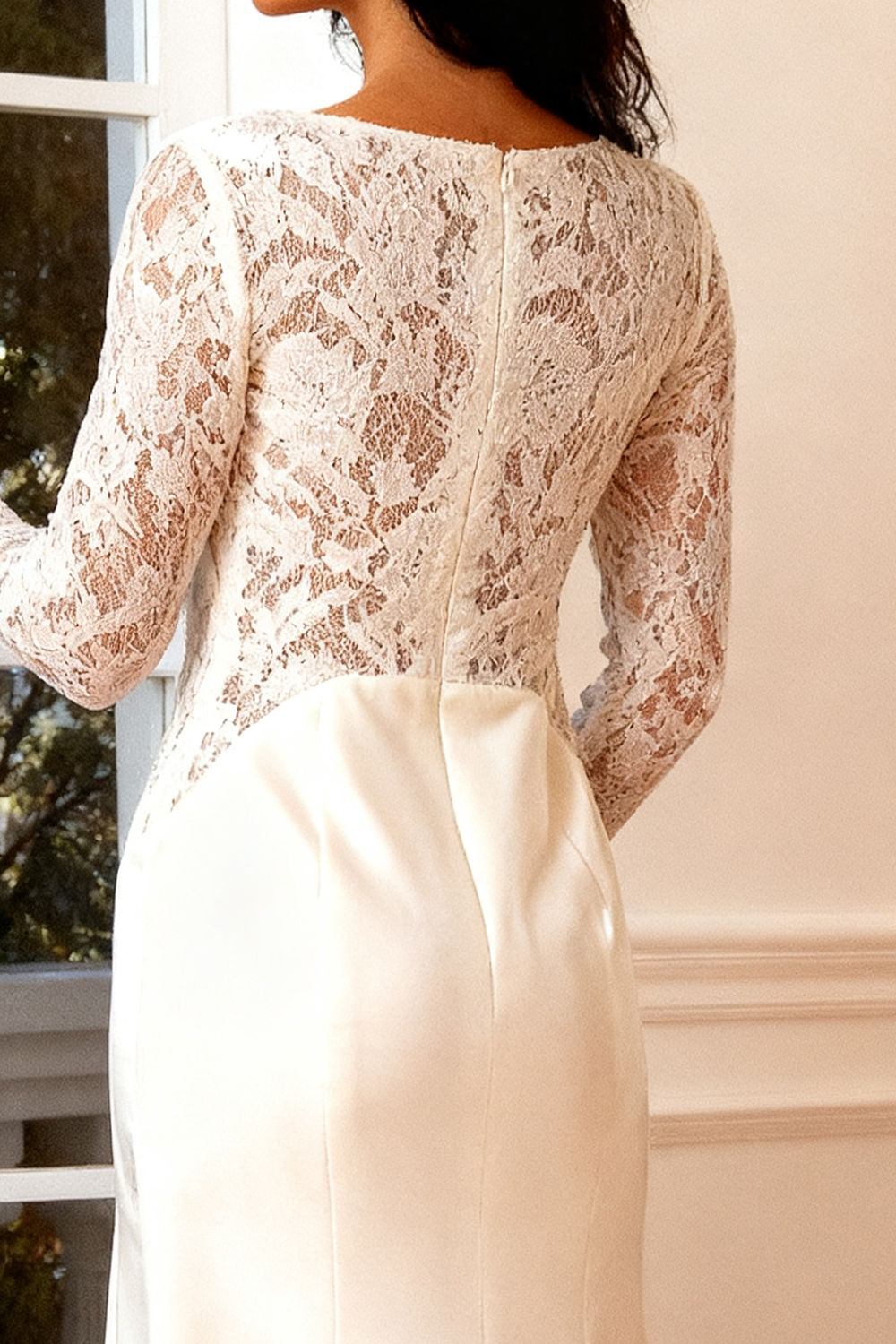 Ivory Mermaid Boat Neck Long Sleeves Mother of the Bride Dress with Lace