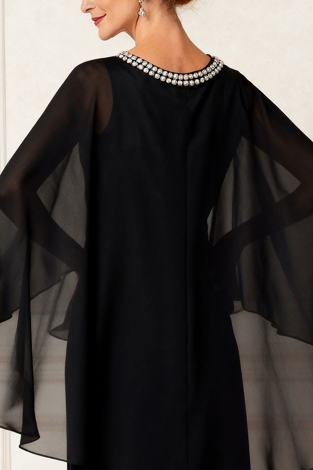 Sparkly Black Chiffon Round Neck Floor-Length Mother of the Bride Dress with Beading