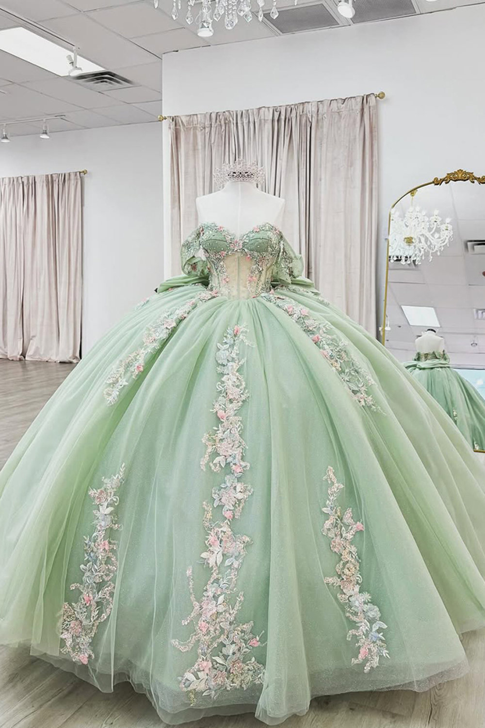 Sparkly Green Sweetheart Corset Ball Gown Floral Beaded Quinceanera Dress with Appliques