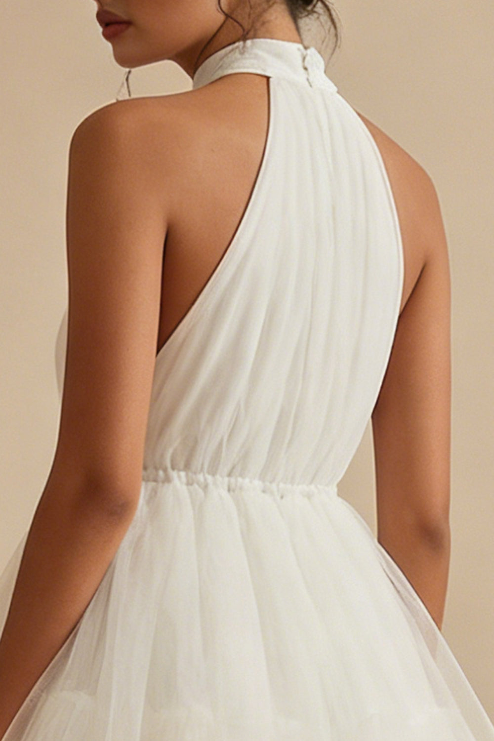 White Short A Line Round Neck Tulle Engagement Dress