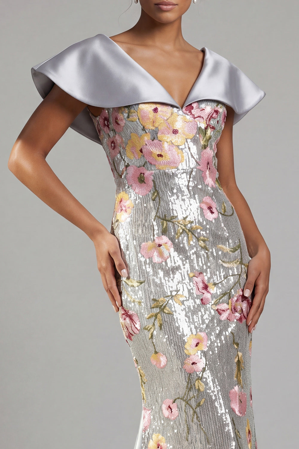 Sparkly Silver V-Neck Sequin Floral Long Mermaid Mother of the Bride Dress with Cape