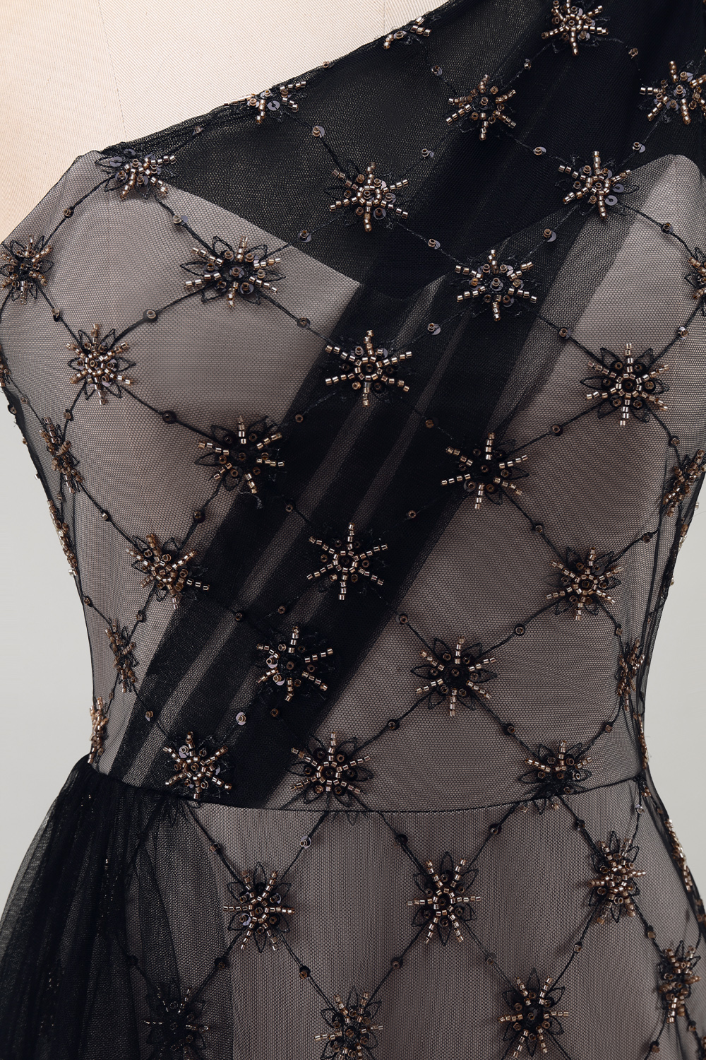 Sparkly Black One Shoulder Beaded Long Mermaid Mother of the Bride Dress with Ruffles