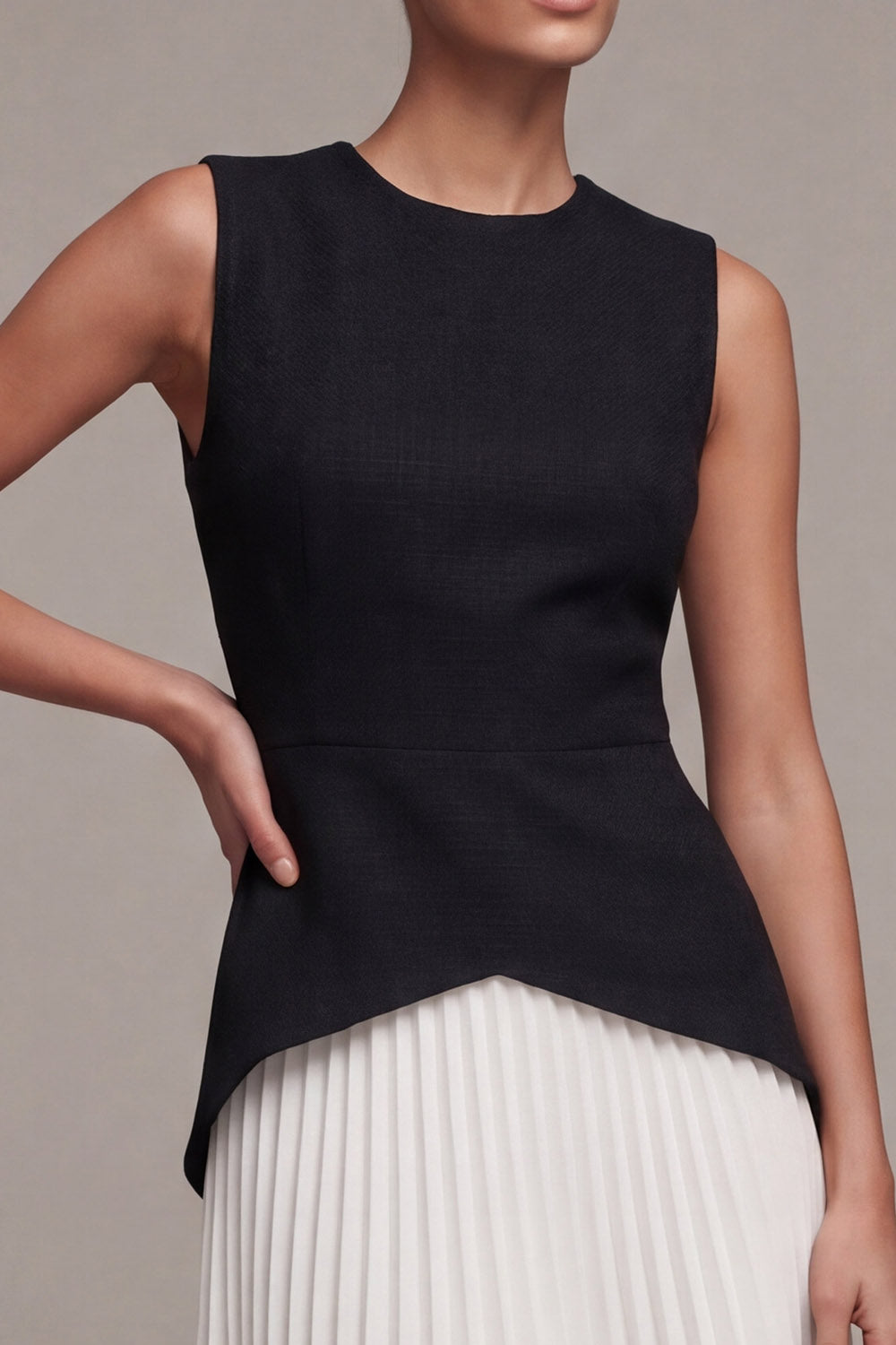 Black and White A Line Round Neck Cocktail Dress with Pleats