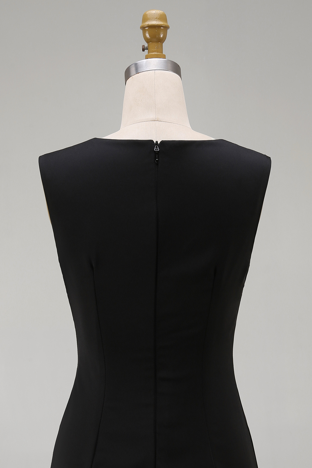 Simple Black V Neck Tight Cocktail Dress with Pleats