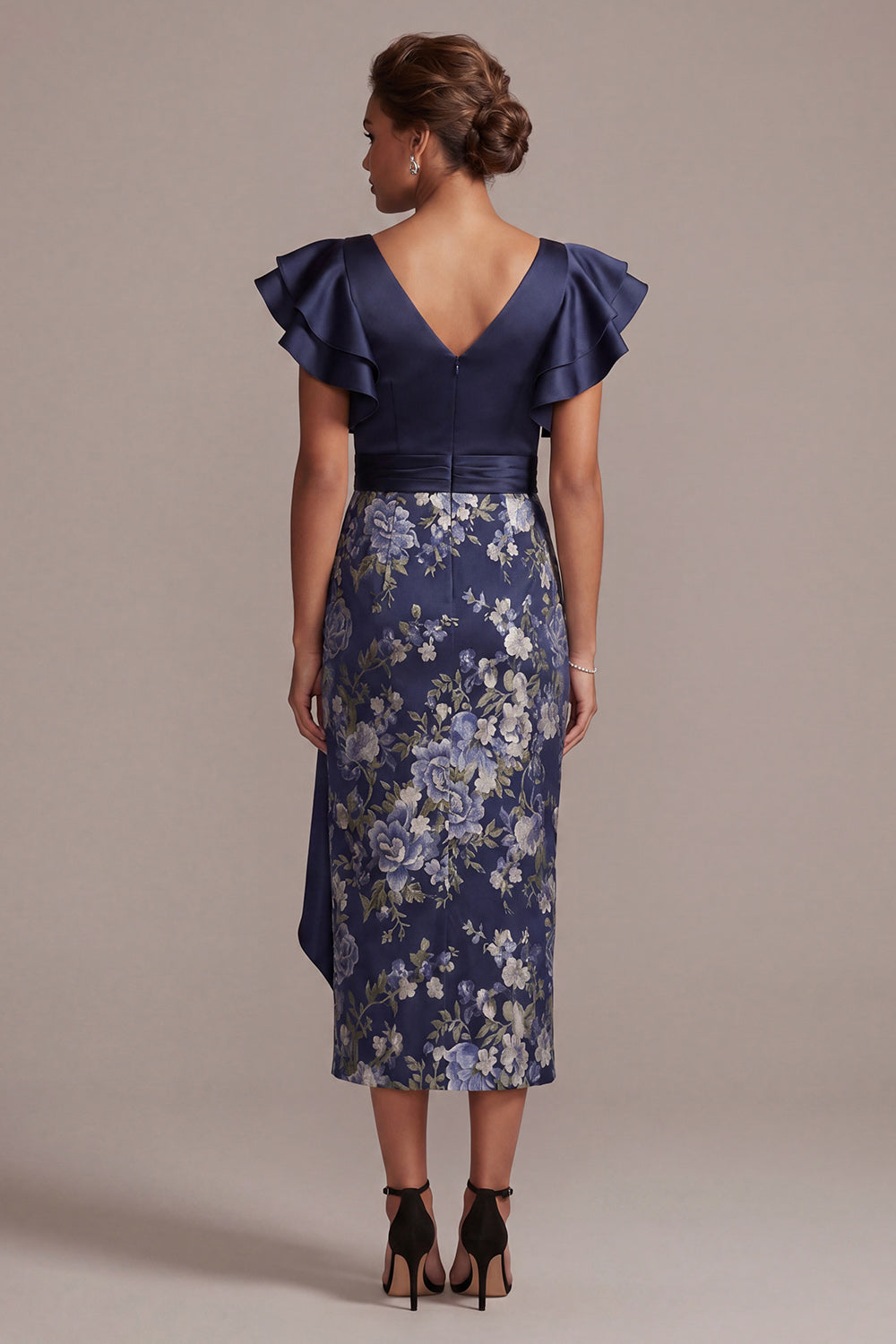 Floral Navy Ruffled V-Neck Sheath Long Mother of the Bride Dress with Slit
