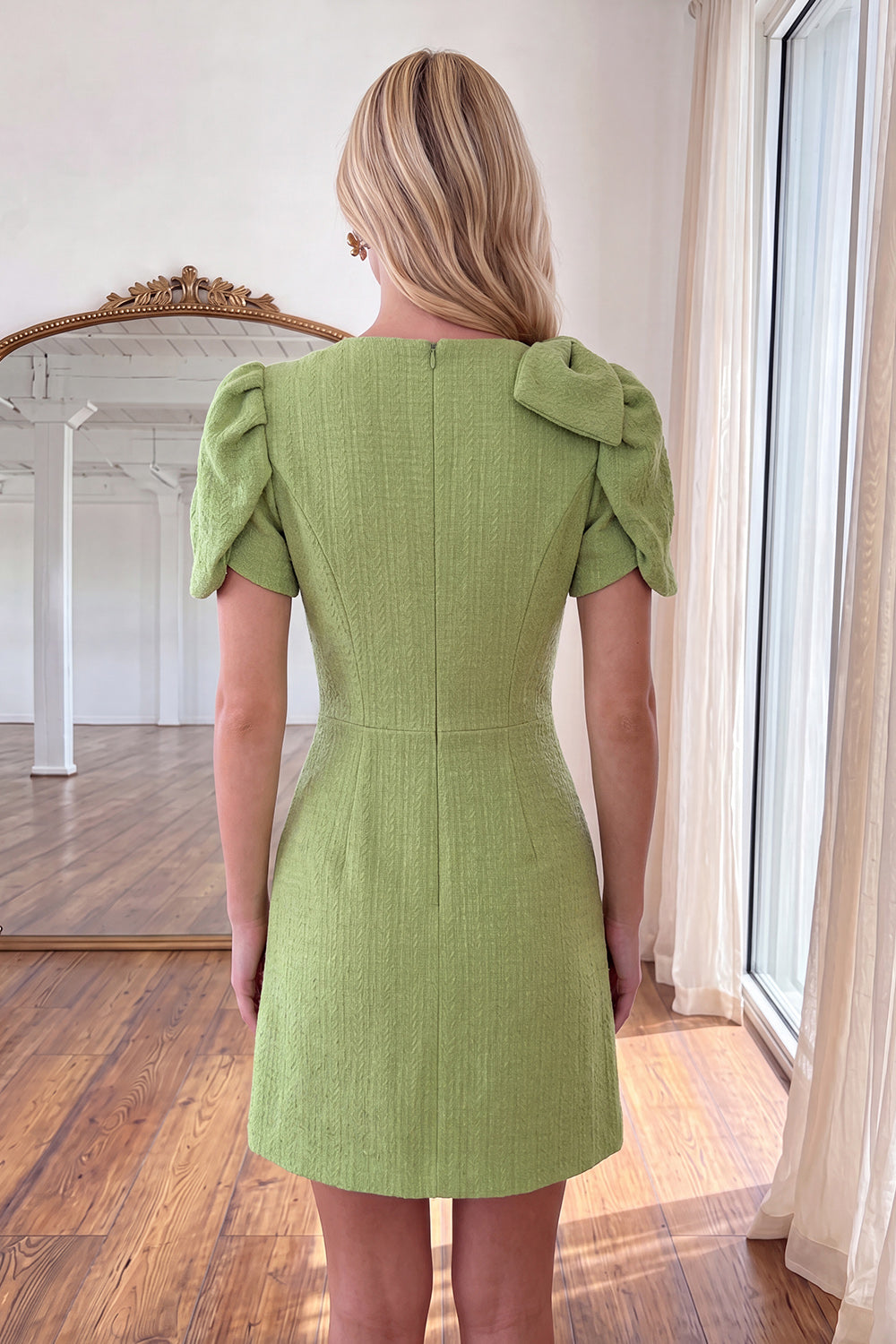 Green A Line Round Neck Short Homecoming Dress with Bow