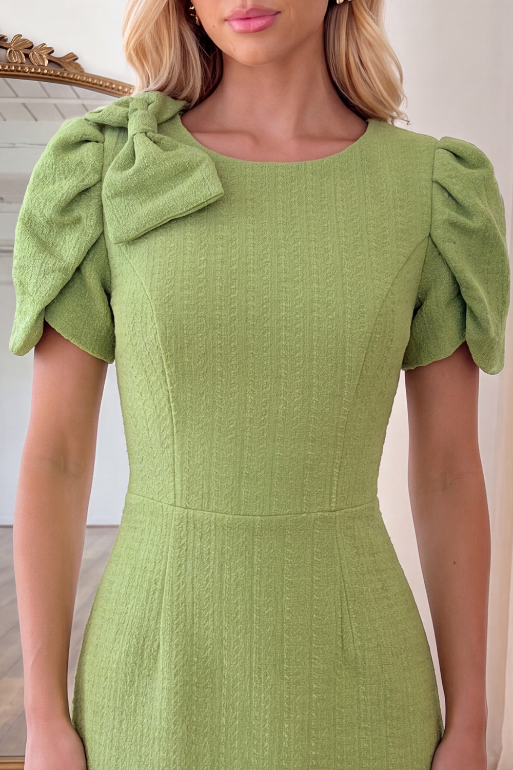 Green A Line Round Neck Short Homecoming Dress with Bow