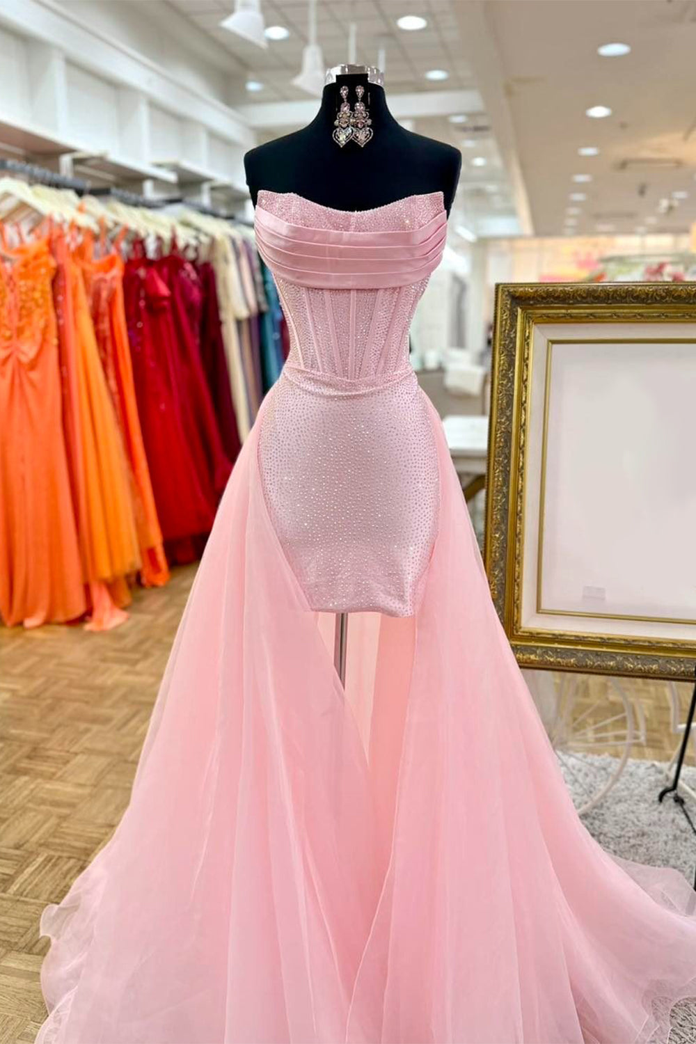 Light Pink Corset Sparkly Beaded Bodycon Short Homecoming Dress with Cape