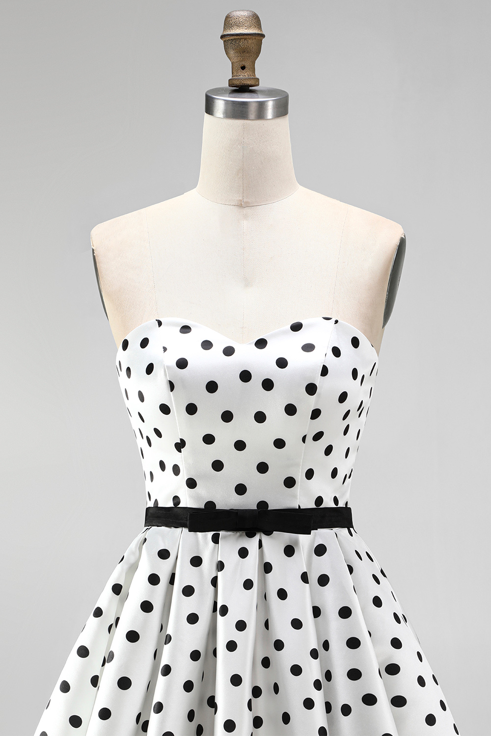 Black and White A-Line Sweetheart Polka Dots Short Homecoming Dress