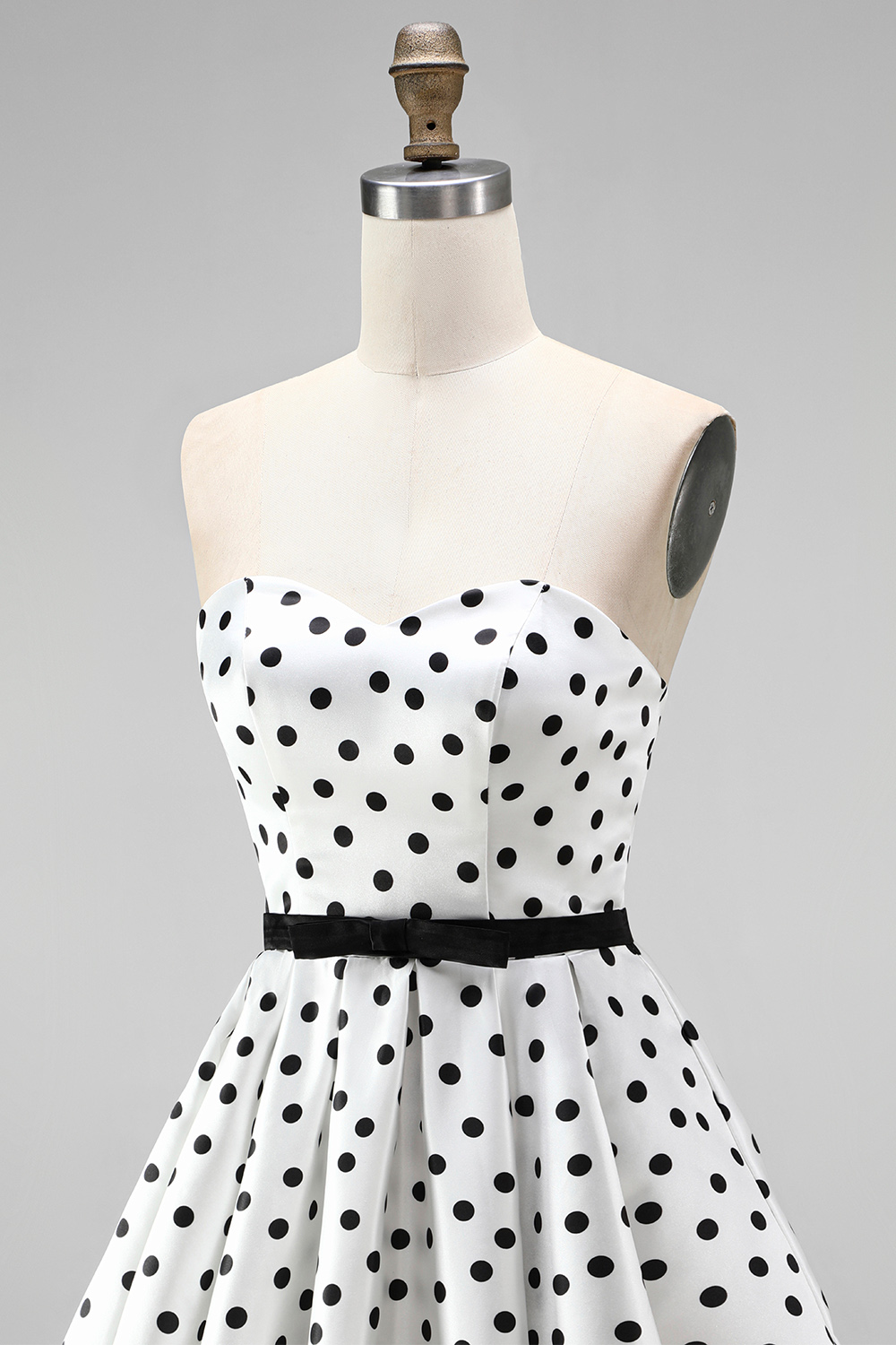 Black and White A-Line Sweetheart Polka Dots Short Homecoming Dress