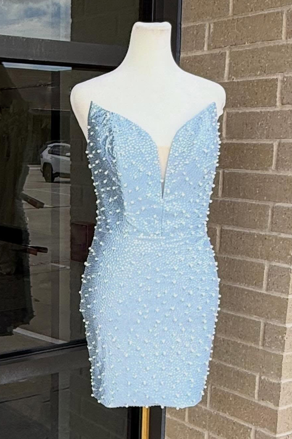 Light Blue Tight Sweetheart Short Homecoming Dress with Pealrs