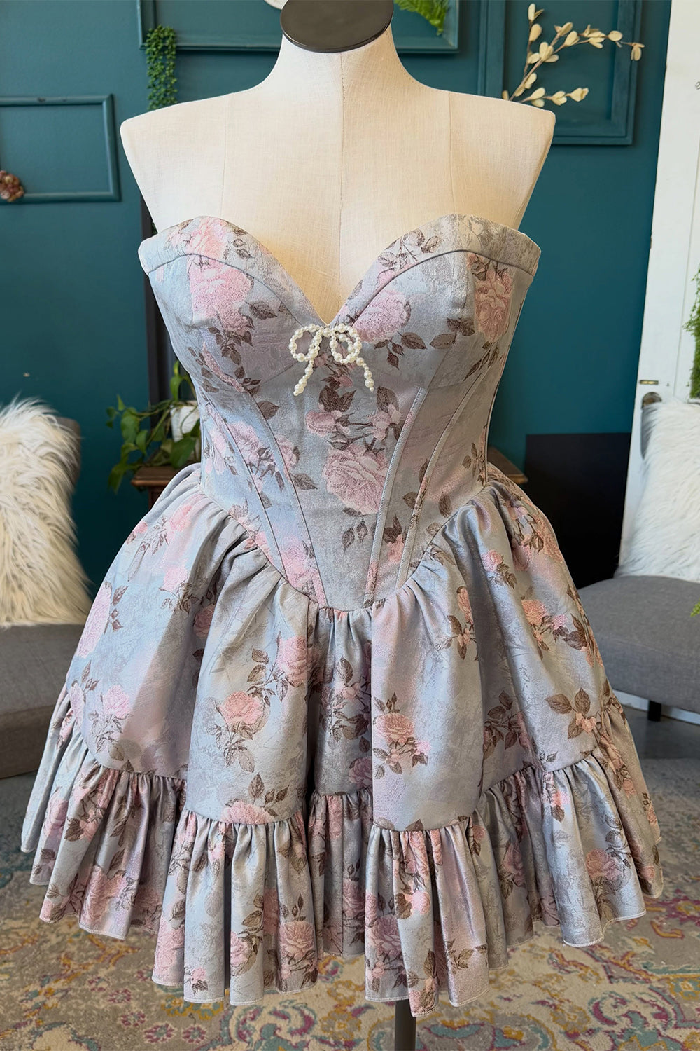 Grey Floral Corset Sweetheart Short Ruffled Homecoming Dress with Bow