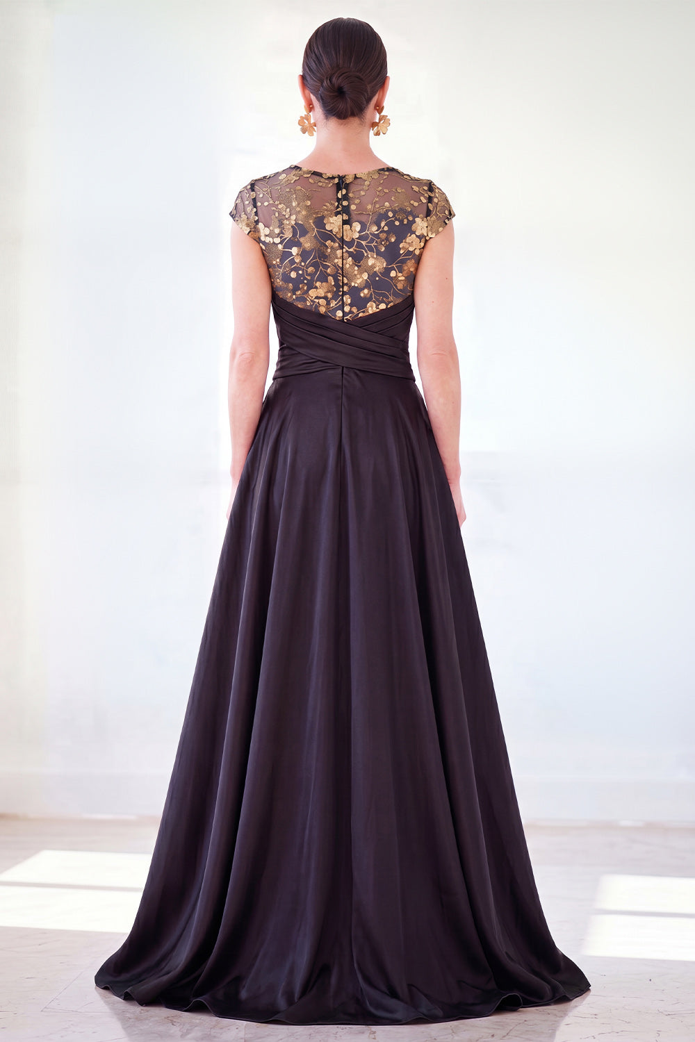 Sparkly Floral Golden Beaded Ruched Sheath Long Mother of the Bride Dress