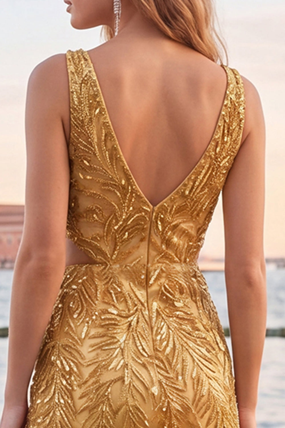 Sparkly Green V-Neck Sequin Tight Short Homecoming Dress