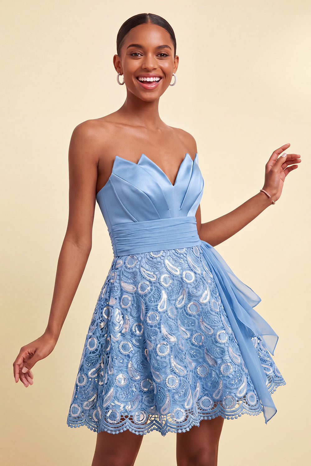 Dark Green Lace Ruched A Line Short Homecoming Dress with Sash
