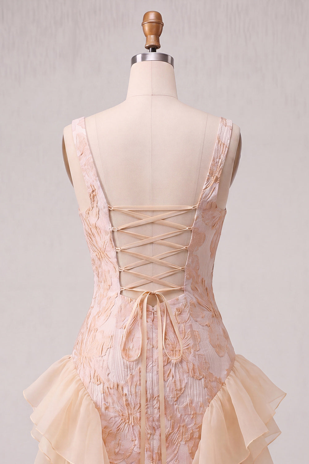 Champagne Ruffled Square Neck Tight Jacquard Short Homecoming Dress