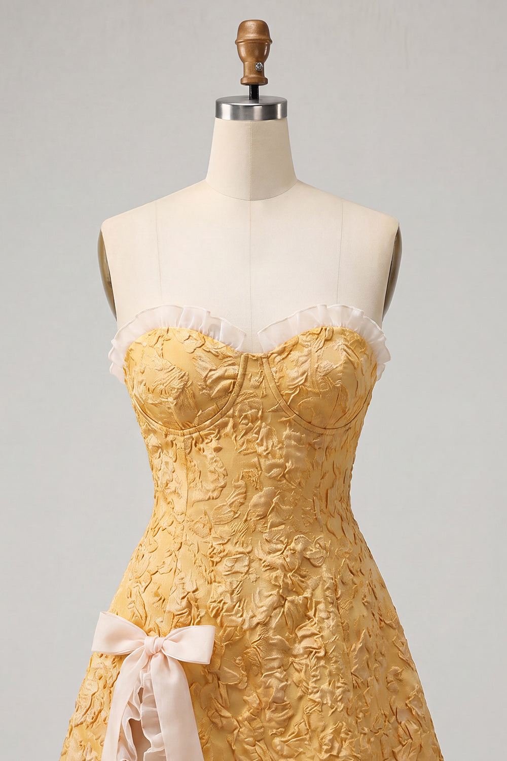 Blush Ruffled Sweetheart Jacquard A-Line Short Homecoming Dress