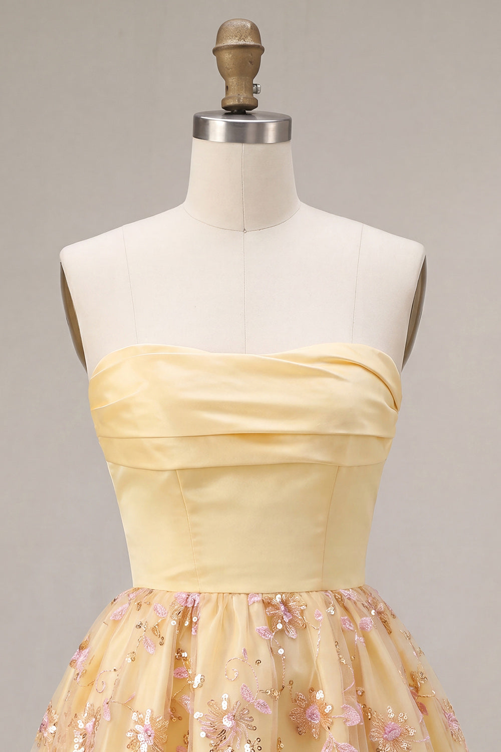 Sparkly Light Yellow Sequin Floral A-Line Short Homecoming Dress