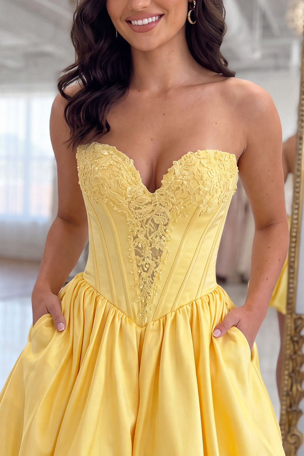 Yellow Floral Corset Sweetheart Appliqued Short Homecoming Dress
