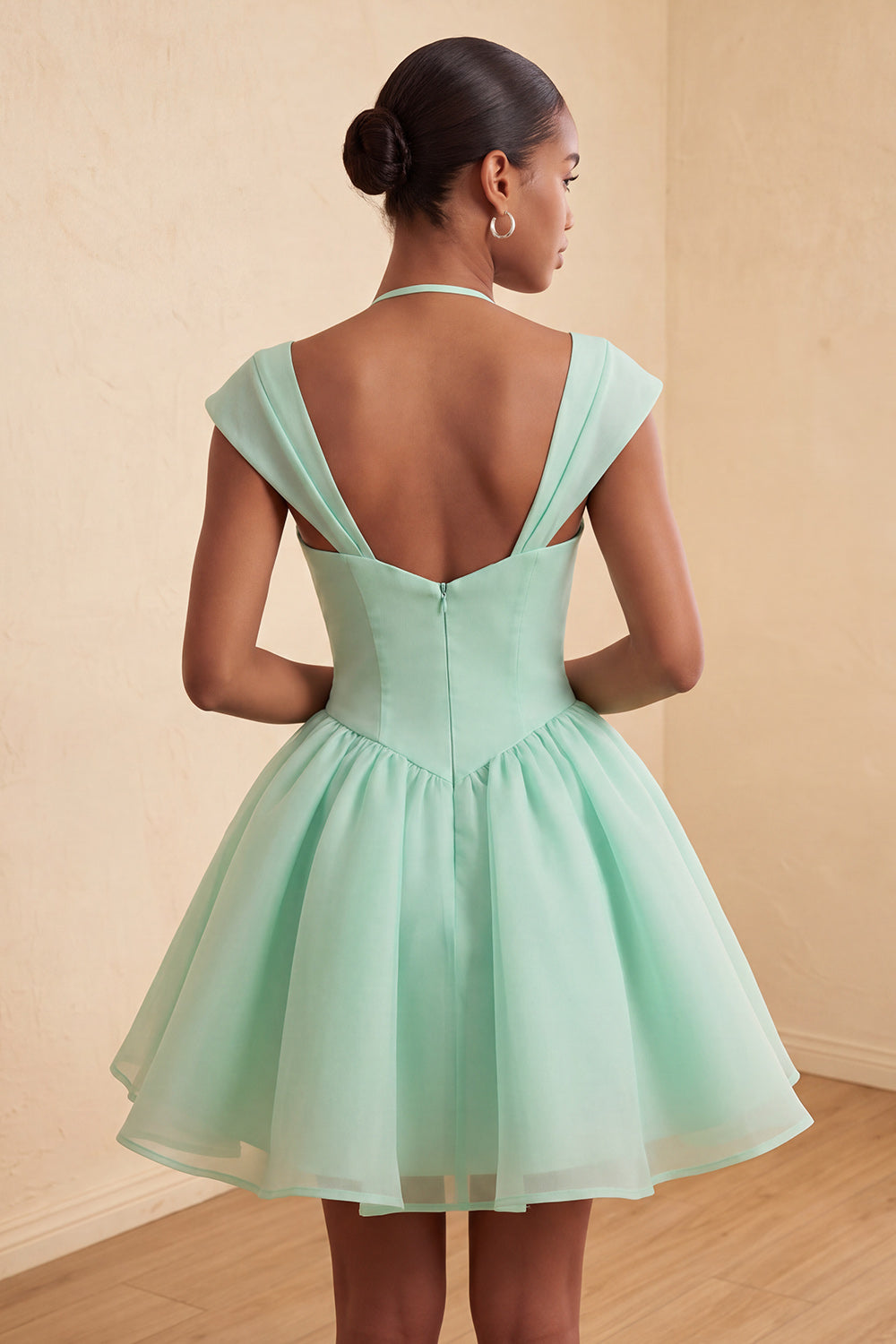 Lilac A-Line Short Homecoming Dress with Covered Buttons