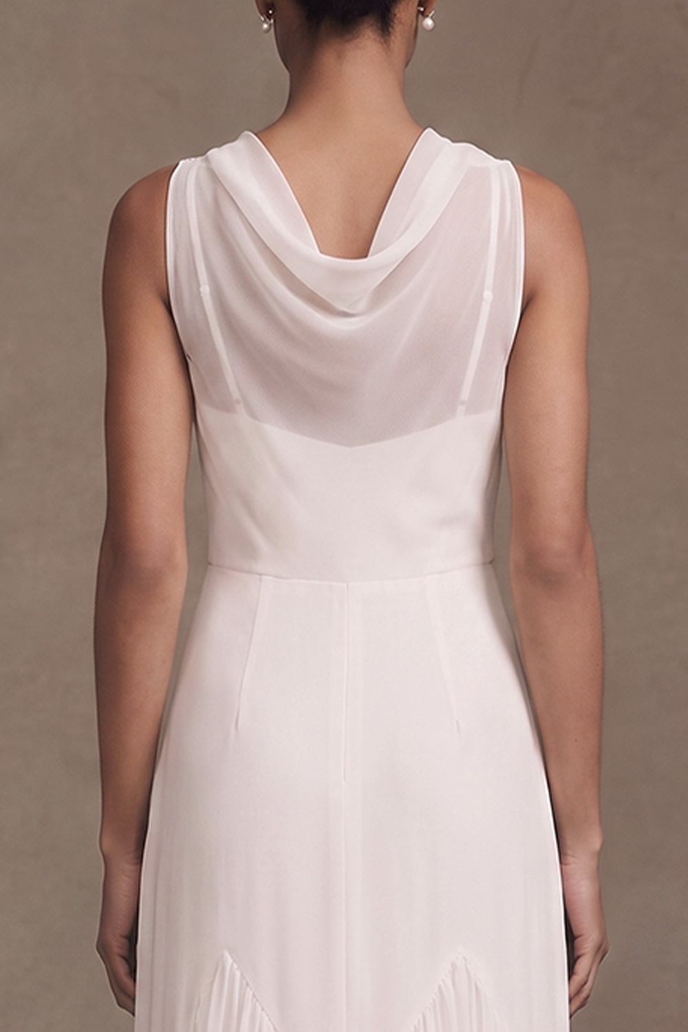 White Sheath Bateau Neck Pleated Beach Wedding Dress