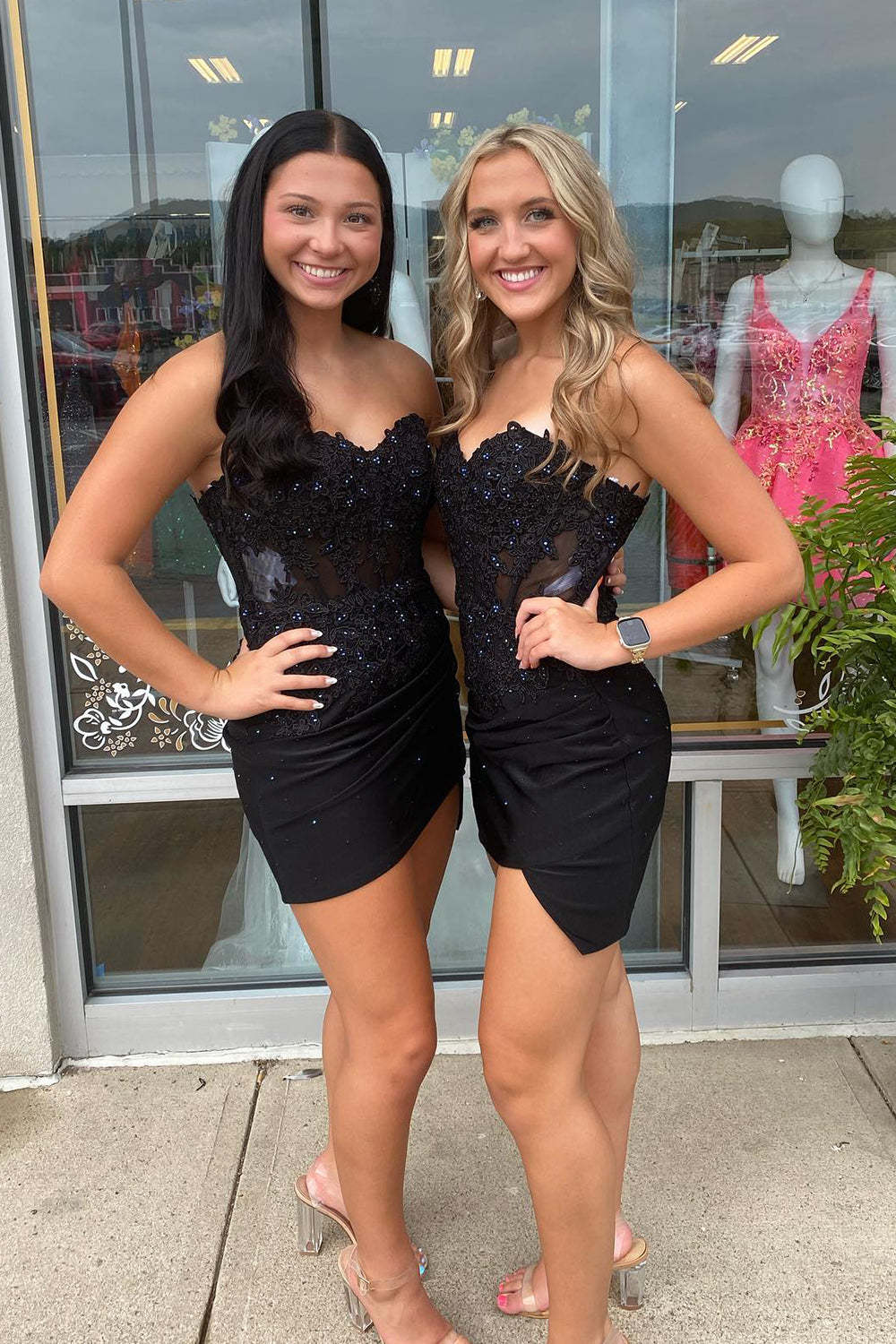 Sparkly Black Corset Sequins Tight Short Homecoming Dress with Lace