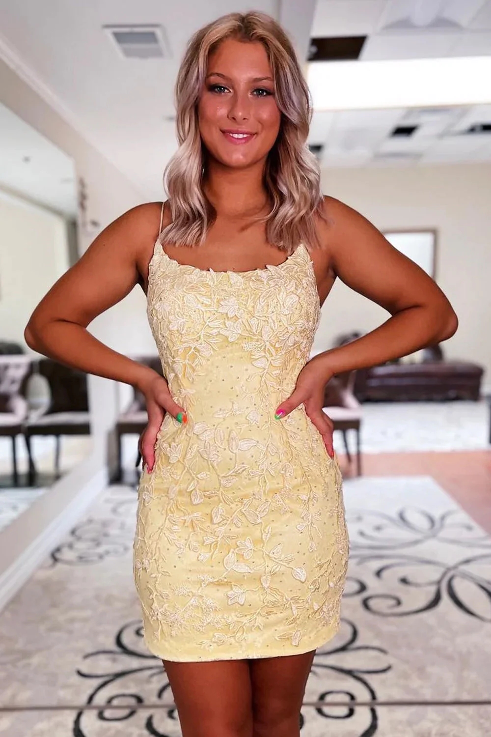 Yellow Spaghetti Straps Lace Tight Short Homecoming Dress