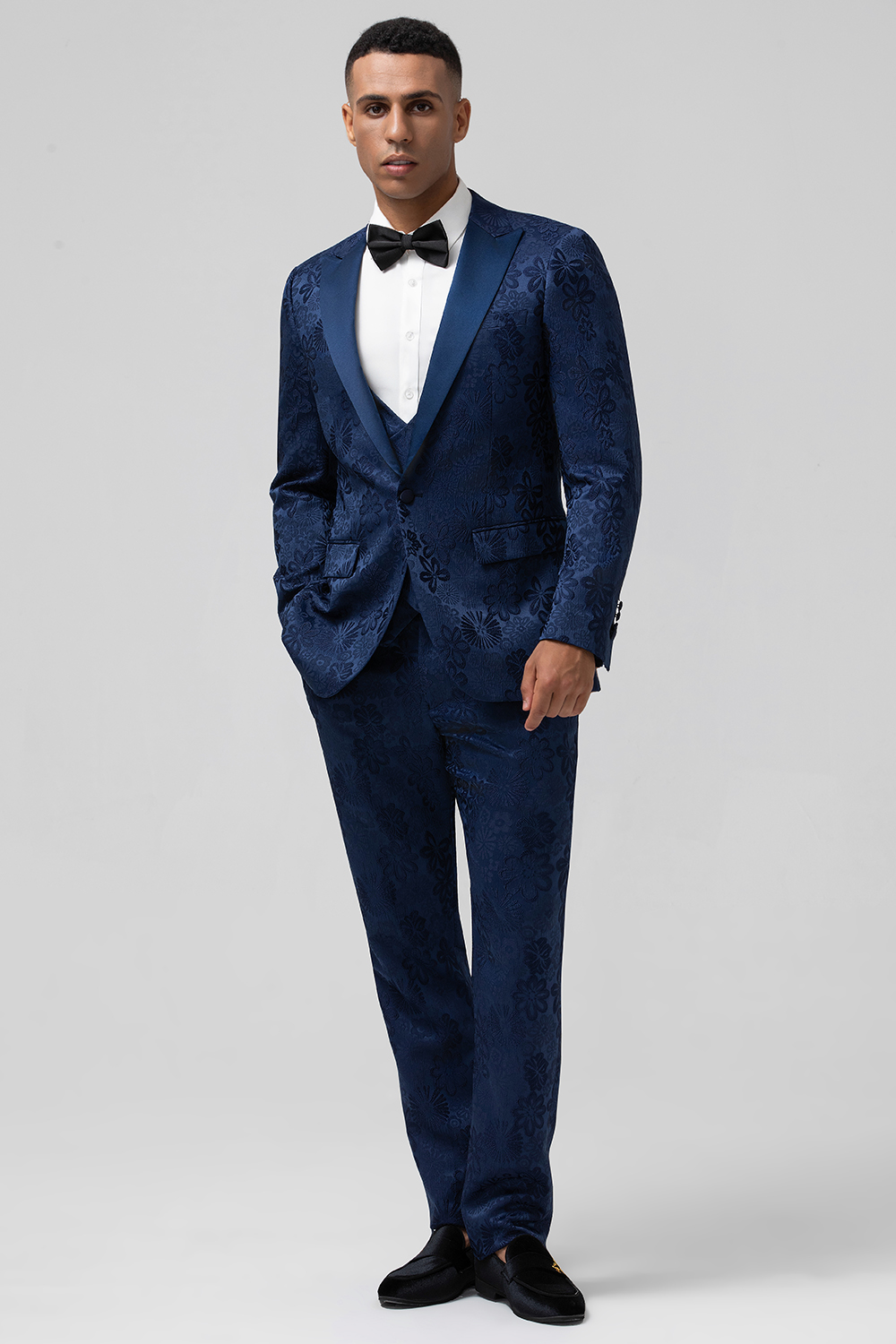 Black Peak Lapel Side Vents Jacquard Men's Prom Suits