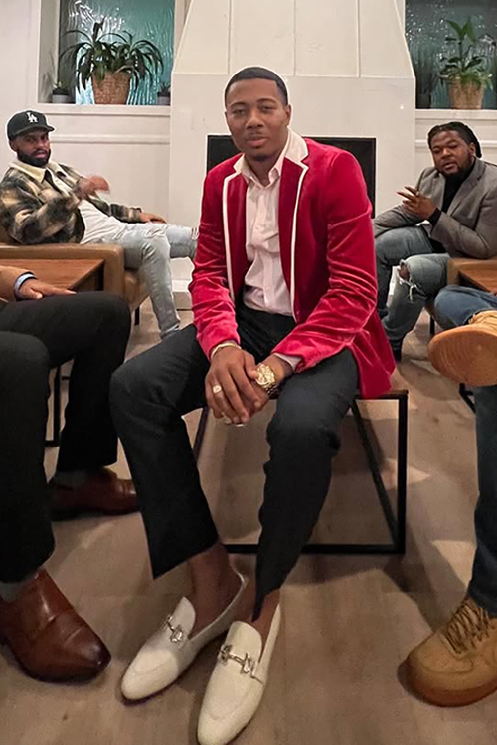 Fuchsia 2P Piece Velvet Button Prom Homecoming Men's Suits