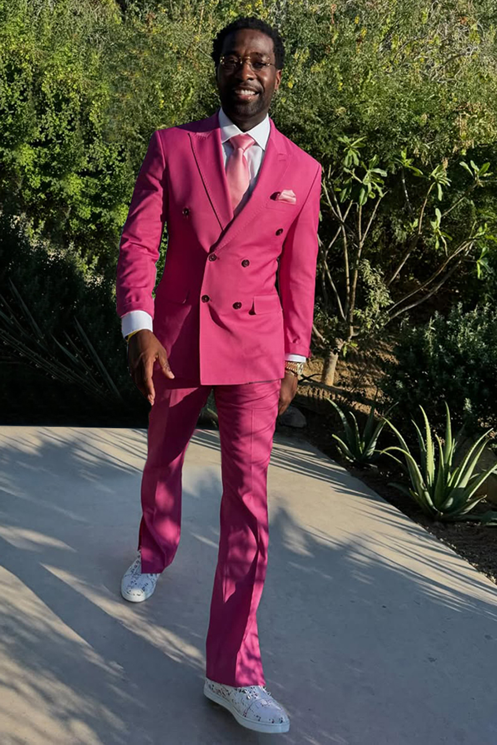 Fuchsia Double Breasted 2 Piece Peak Lapel Prom Homecoming Men's Suits