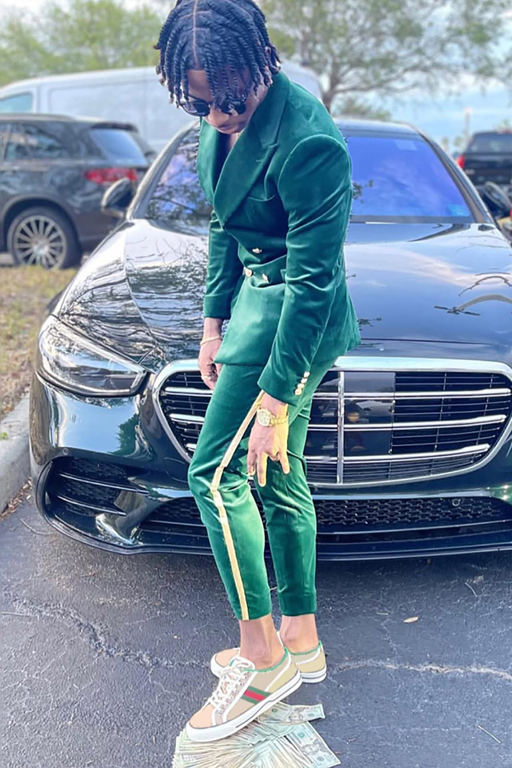 Dark Green Velvet Slim Fit Peak Lapel 2 Piece Men's Prom Homecoming Suits