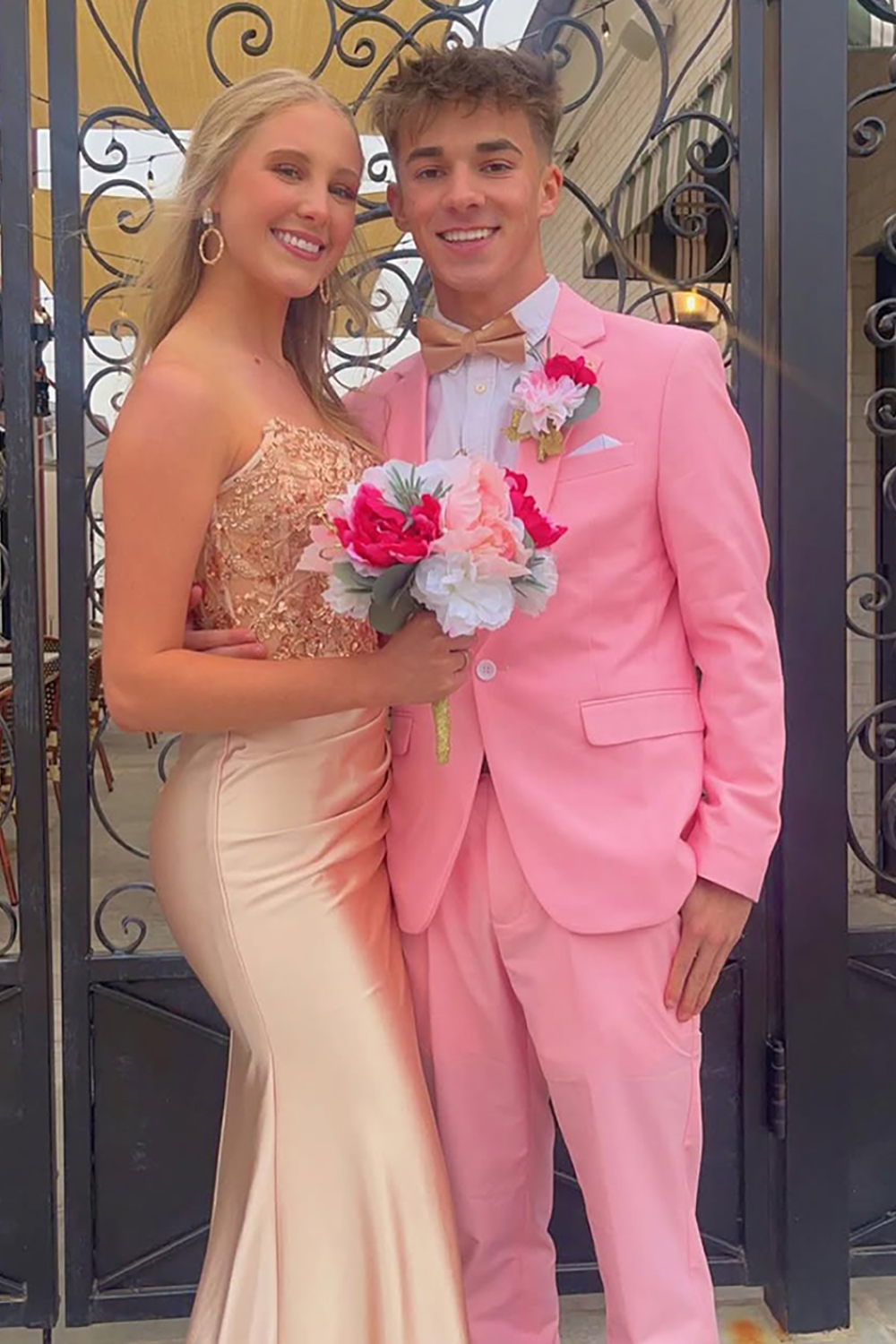 Pink Slim Fit Notched Lapel 2 Piece Prom Homecoming Men's Suits