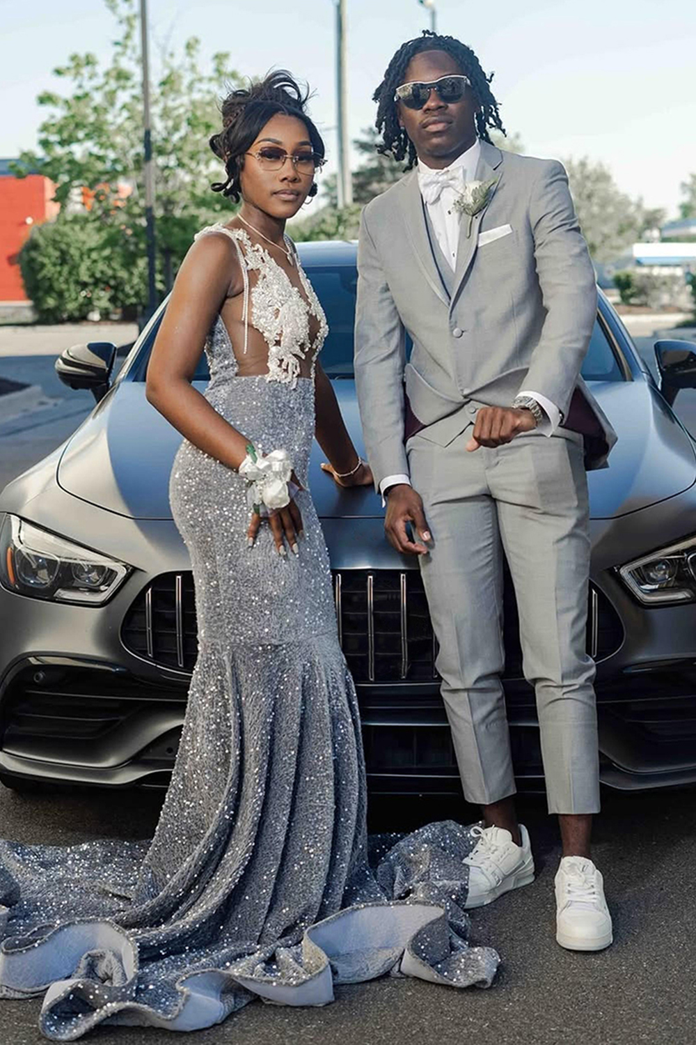 Light Grey Notched Lapel Slim Fit 3 Piece Men's Prom Homecoming Suits