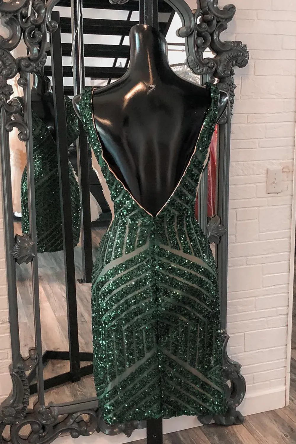 Sparkly White Sequins V-Neck Tight Homecoming Dress