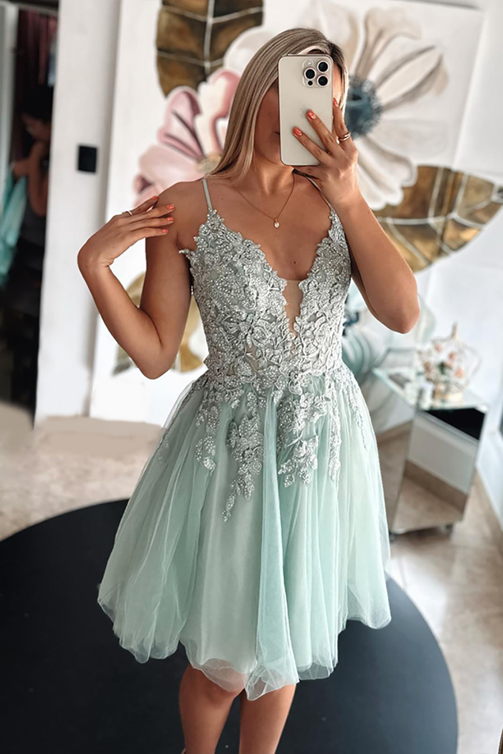 A Line Spaghetti Straps Green Short Homecoming Dress with Appliques