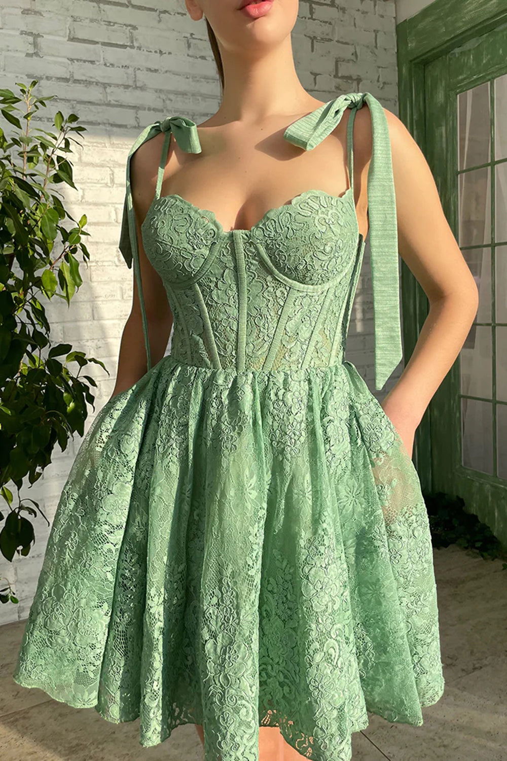 Green Sweetheart Homecoming Dress with Appliques