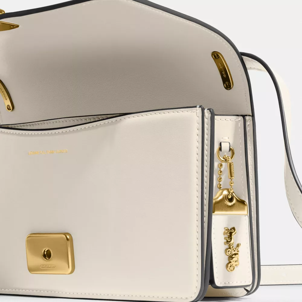Coathtch Bandit Shoulder Bag