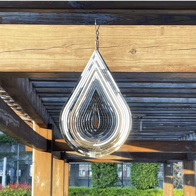 Water drop 3D rotating wind chime