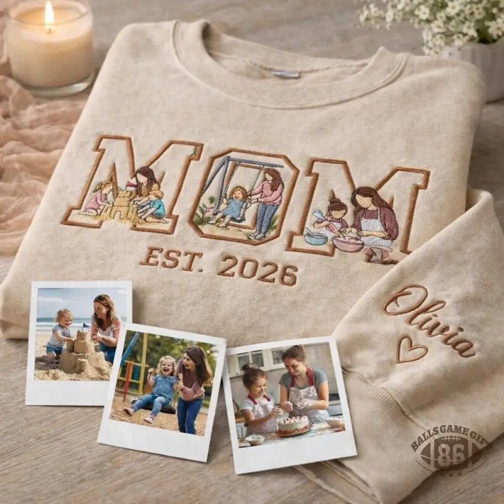 Custom Family Embroidered Sweatshirt – Personalized Mother’s Day Gift for Mom & Dad