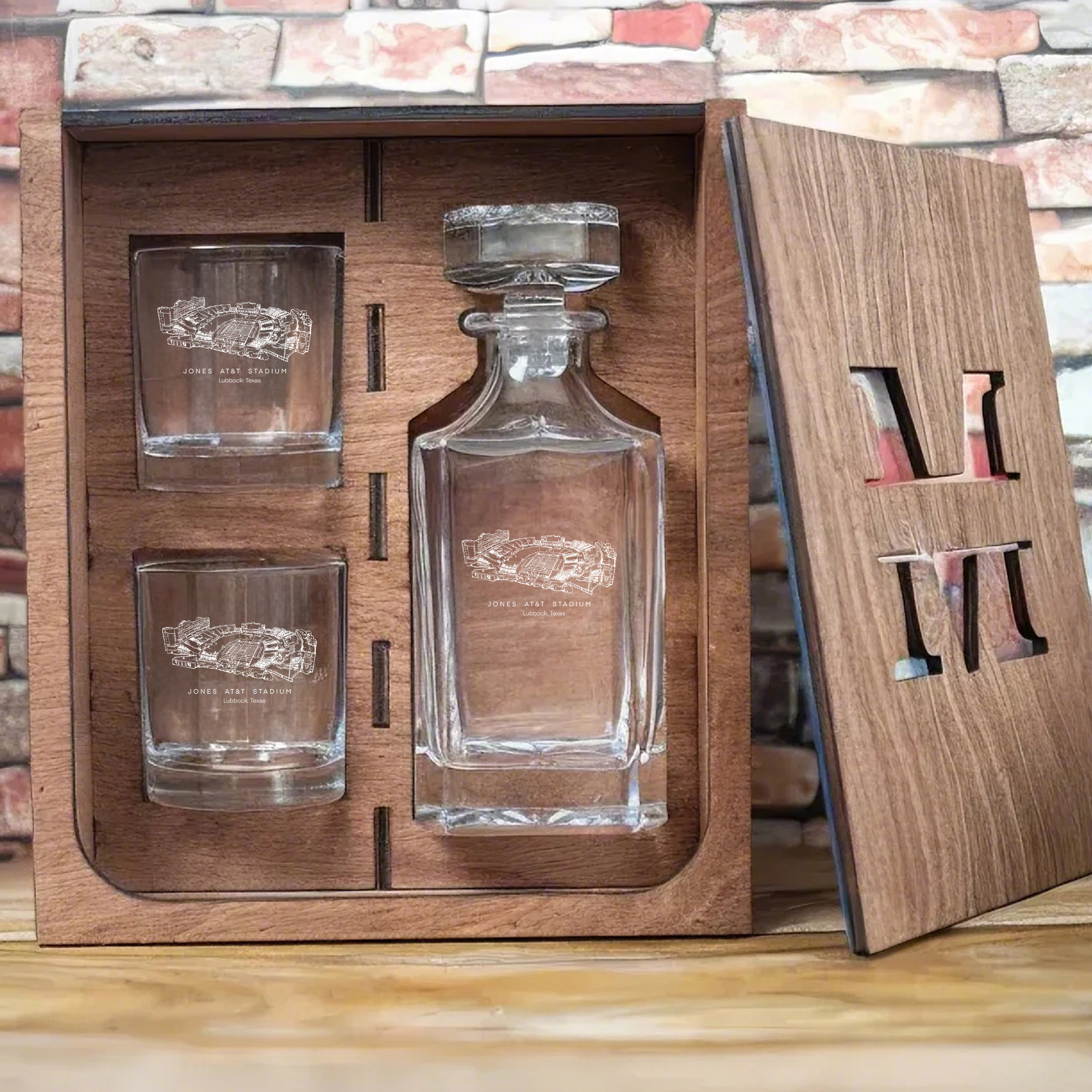Jones AT&T Stadium - Texas Tech Red Raiders Whiskey Set 