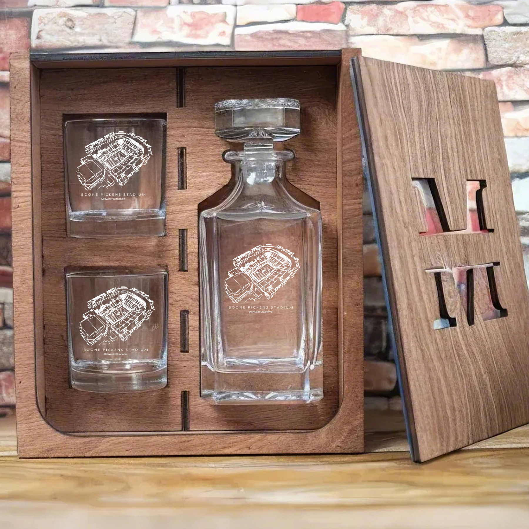 Boone Pickens Stadium - Oklahoma State Cowboys Whiskey Set 
