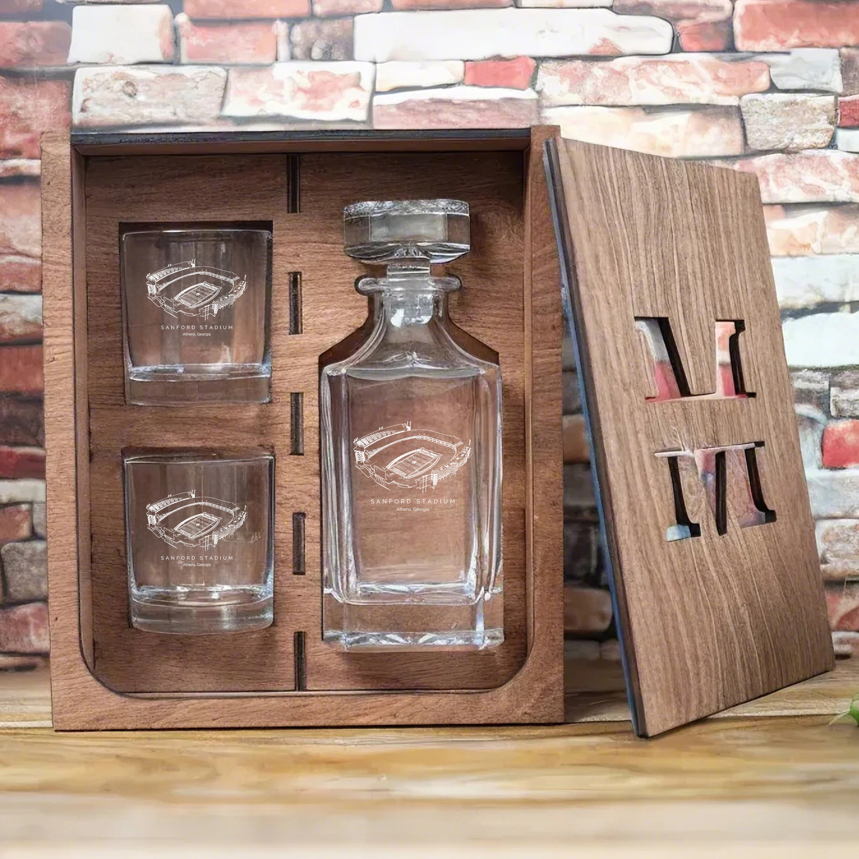 Sanford Stadium - Georgia Bulldogs Whiskey Set 
