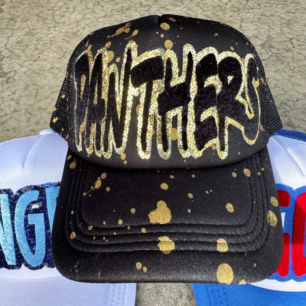 Graffiti Paint Splatter Snapback Hat – Hand-Painted Streetwear Baseball Trucker Cap