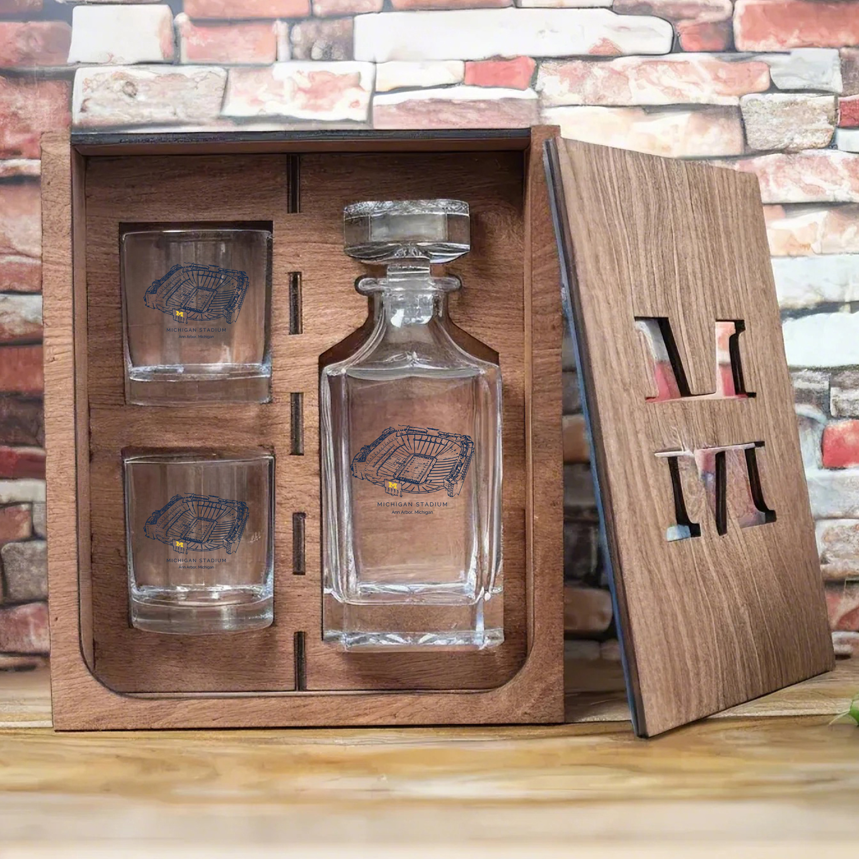 Michigan Stadium - Michigan Wolverines Whiskey Set 
